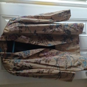 Ladies long sleeve floral blazer